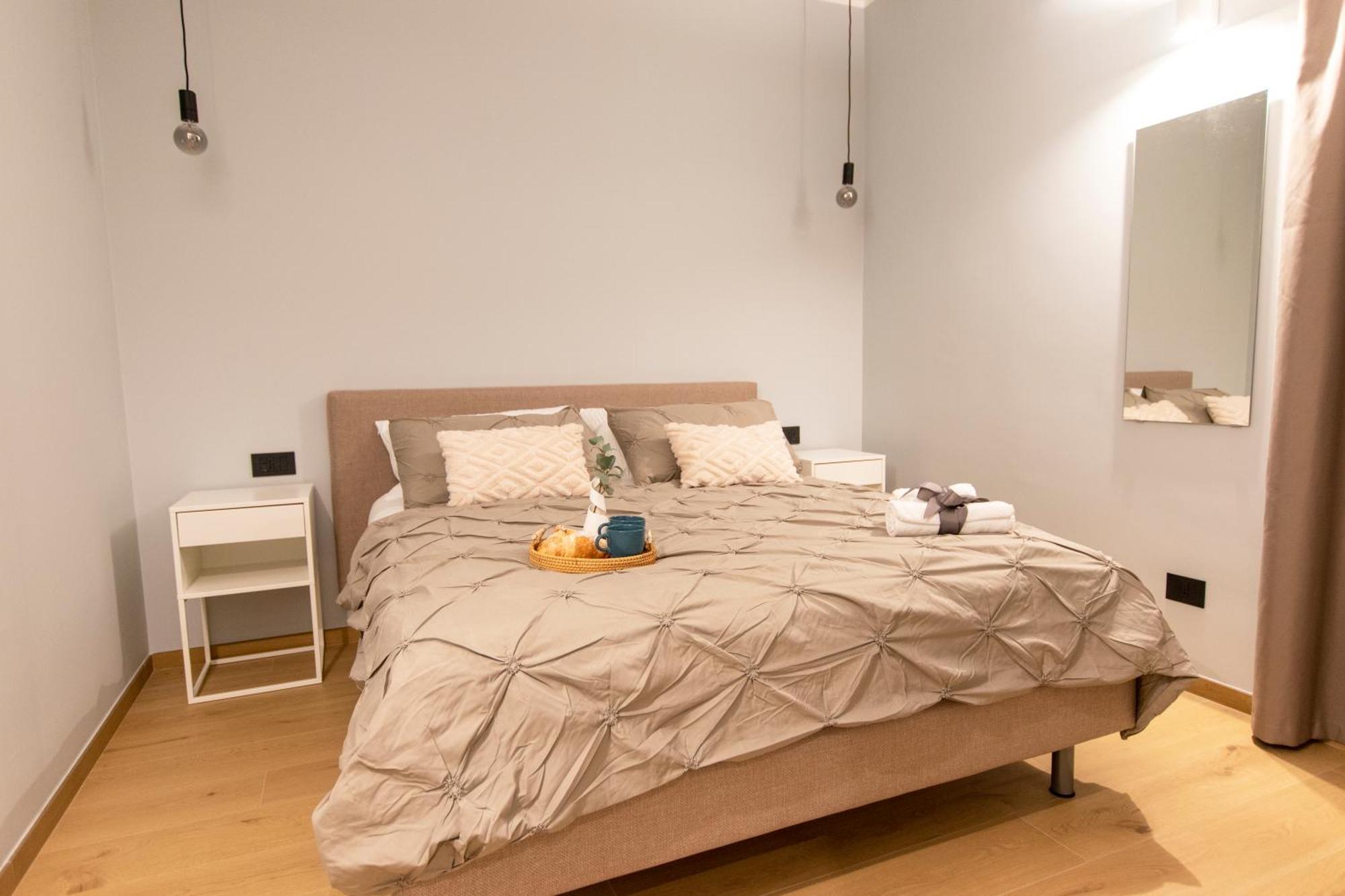 Ihost Luxury -Private Parking- Plana 4 Leilighet Milano Eksteriør bilde