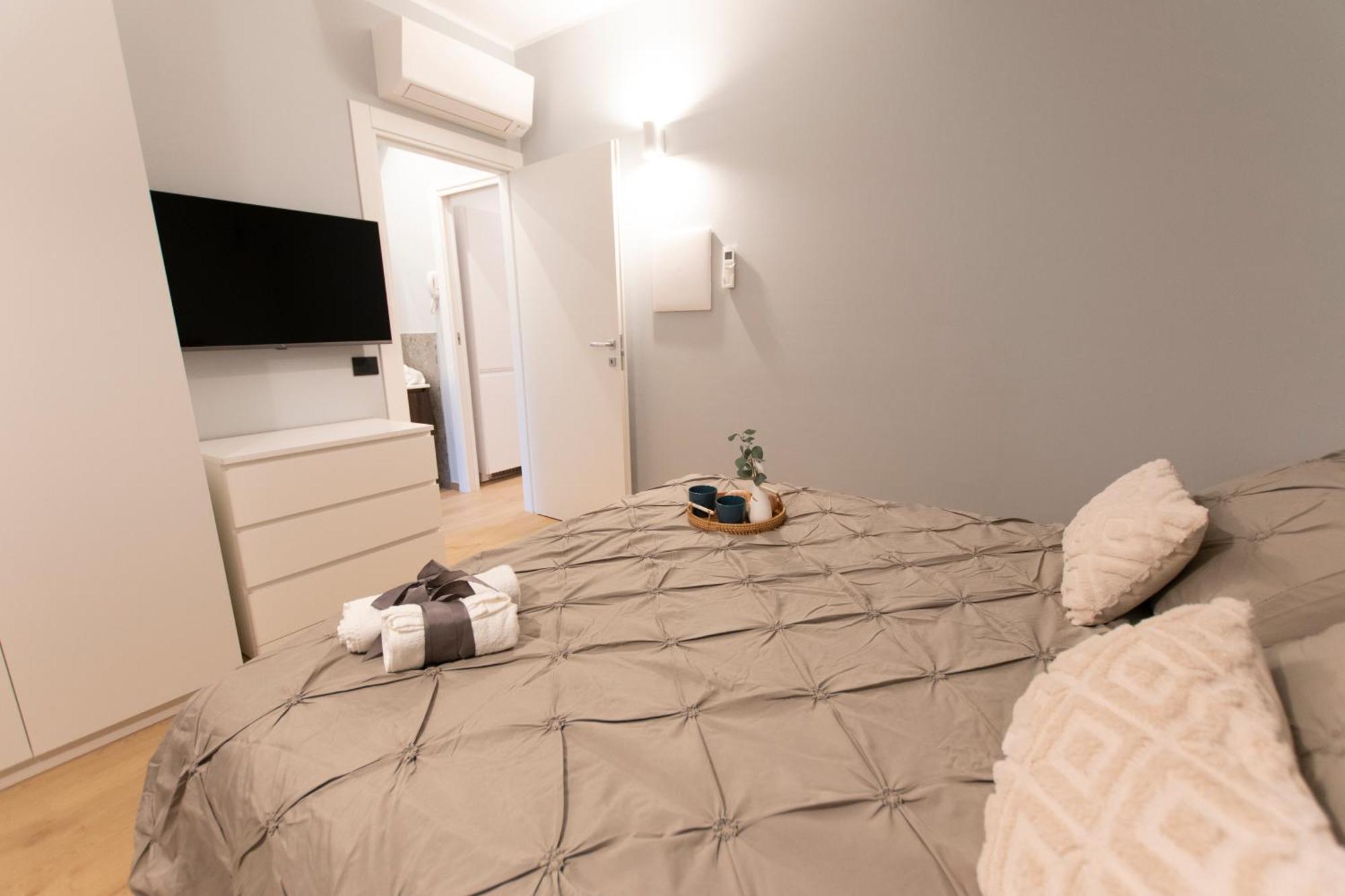Ihost Luxury -Private Parking- Plana 4 Leilighet Milano Eksteriør bilde